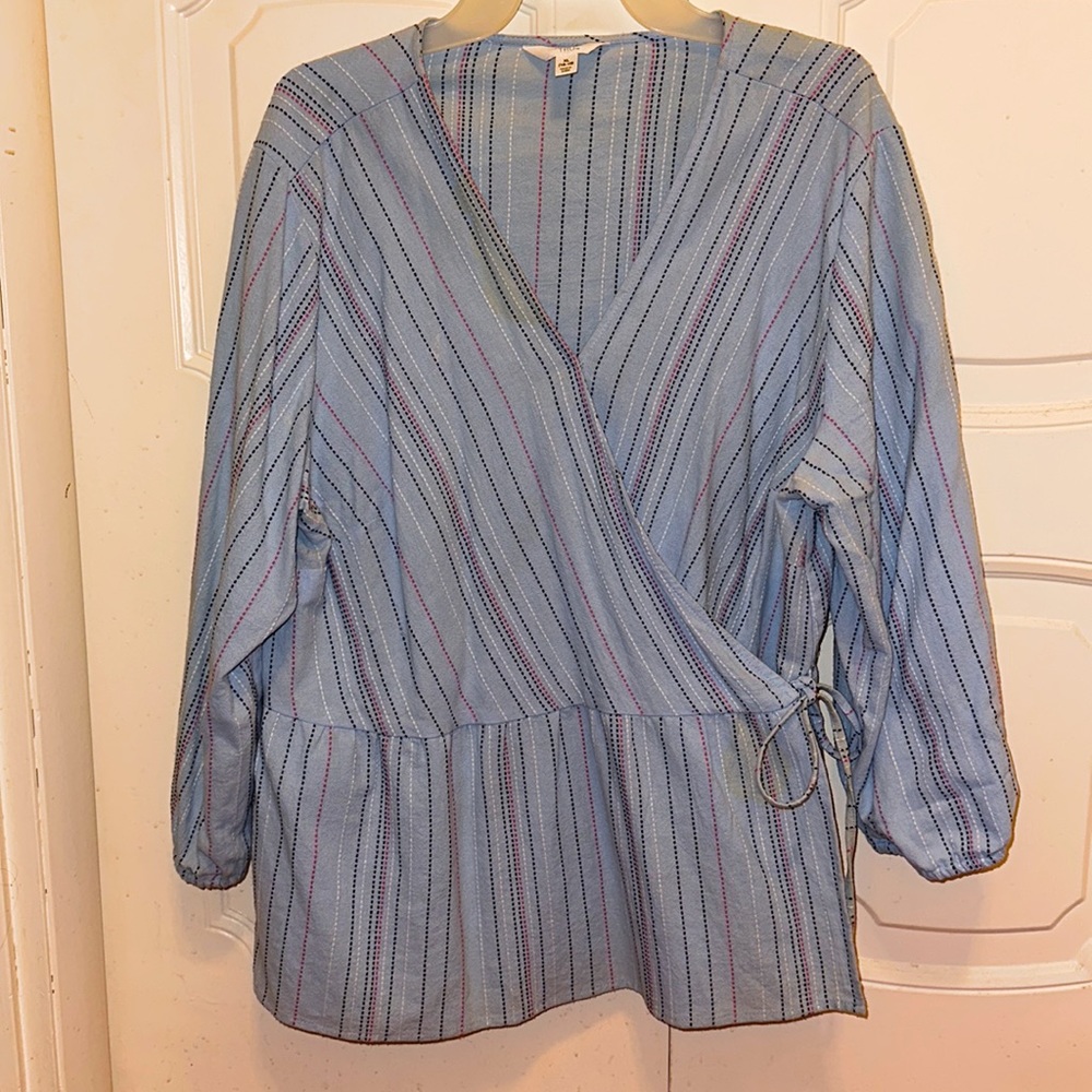 Lt. blue casual shirt with red,white and blue stripes. Ties on side. XL (16-18)